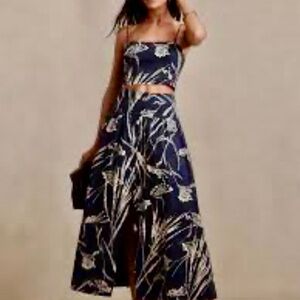 Banana Republic Factory two piece maxi skirt and top Navy floral size 10